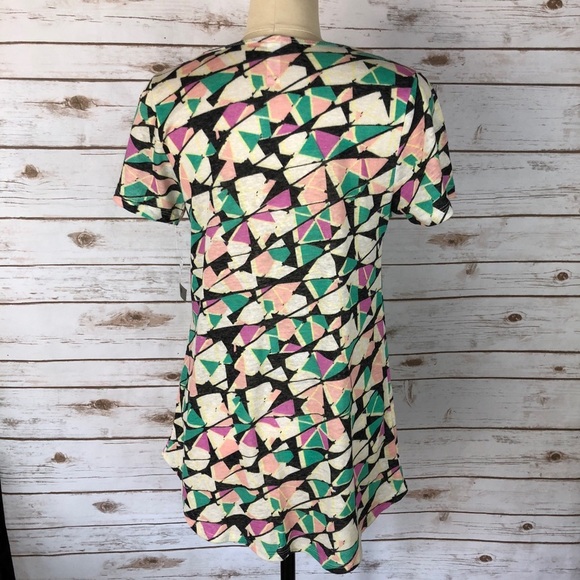 LuLaRoe Geometric Print Classic T Top - Picture 2 of 6